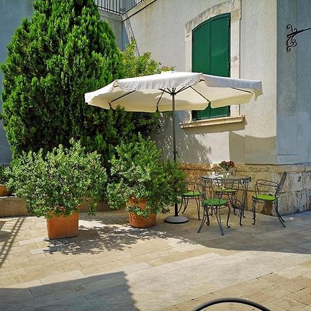 B&B Villa Maria Giovinazzo Eksteriør bilde